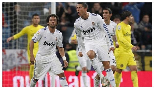 可乐足球（二串一）串起来请你麻辣烫