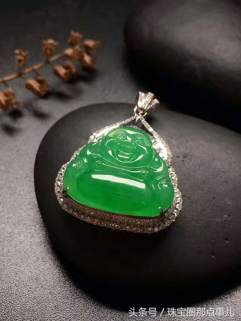 线下买翡翠不退不换怎么解决,低价买的翡翠高价卖出合法不