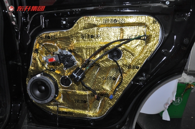 11年起亚霸锐音响改装,起亚霸锐音响改装