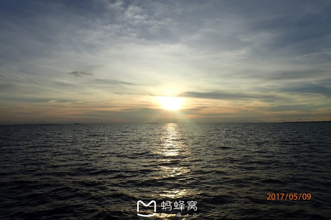 蜜月胜地之马尔代夫,马尔代夫水下餐厅芙拉瓦丽