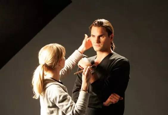 费德勒球衣演变,费德勒发型