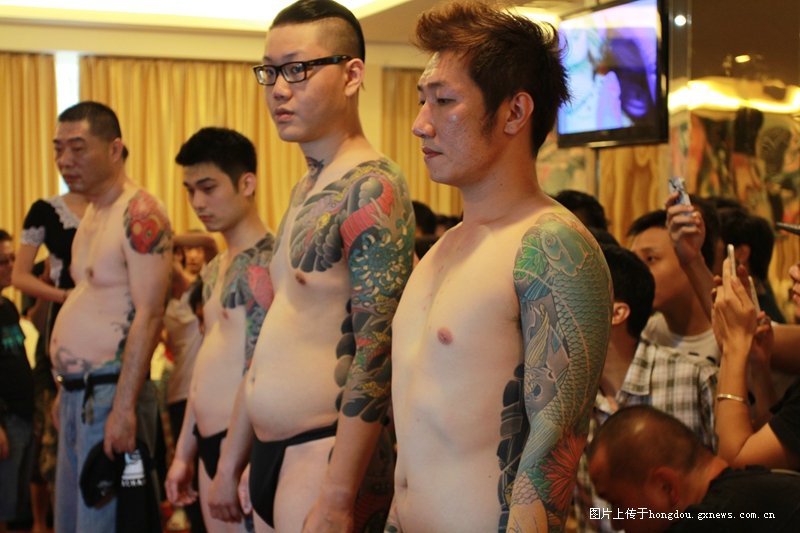 鍒洪潚鐨偆涓婄殑鑹烘湳,鐨偆涓婄殑鑹烘湳