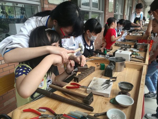 新闻早茶丨即日起至6月18日,周末广佛地铁口打滴滴5.2折