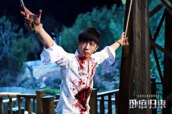 胡歌母亲和江疏影,胡歌母亲江疏影