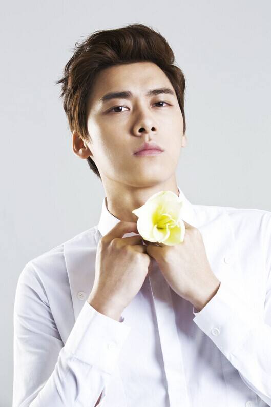 鹿晗李易峰杨洋,鹿晗李易峰照片结合