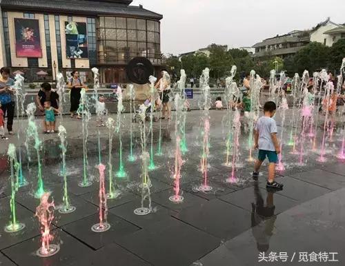 扬州，繁华了2500年的一座城