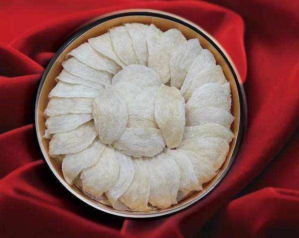 李维斯2000元,李维斯需要买大一码嘛