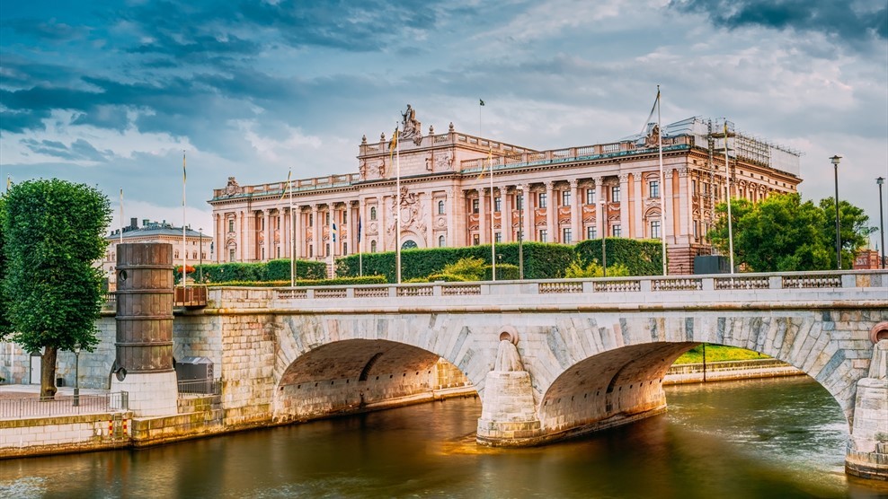 足坛新势力欧洲杯,足球新势力亚冠大舞台