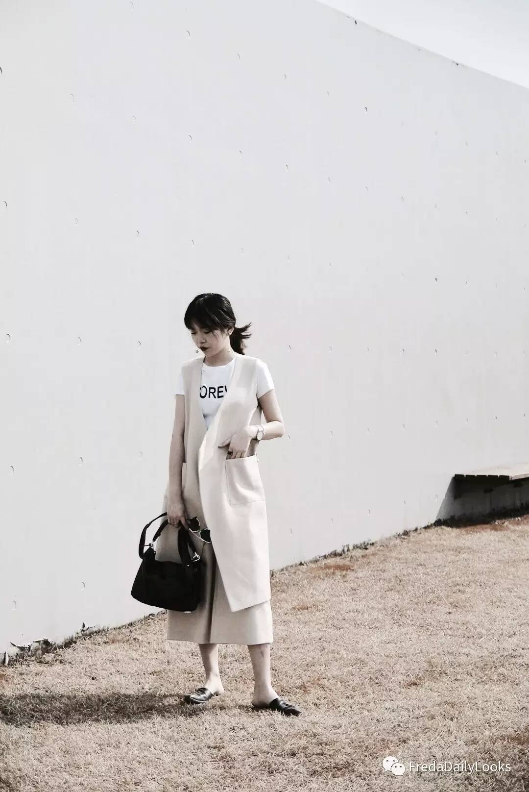 freda穿搭初秋最爱的五套搭配,不同的白tee如何搭配可以更出彩