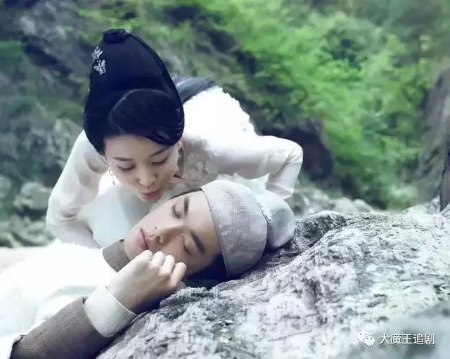 关关乔欣现实版曲筱绡,曲筱绡关关