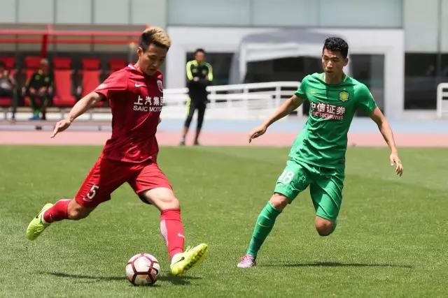 宸撮】鏀荤牬娉拌揪鐞冮棬,鍥藉畨涓诲満2-1涓婃腐