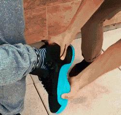 我书读得少你别骗我啊,我还从没见过打吊针打屁股上的