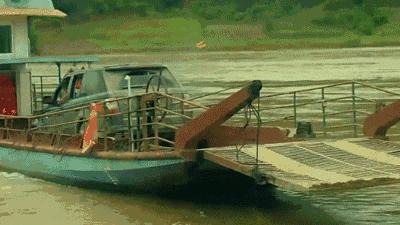 *底卧**剧归来，你的flag要往哪砸？