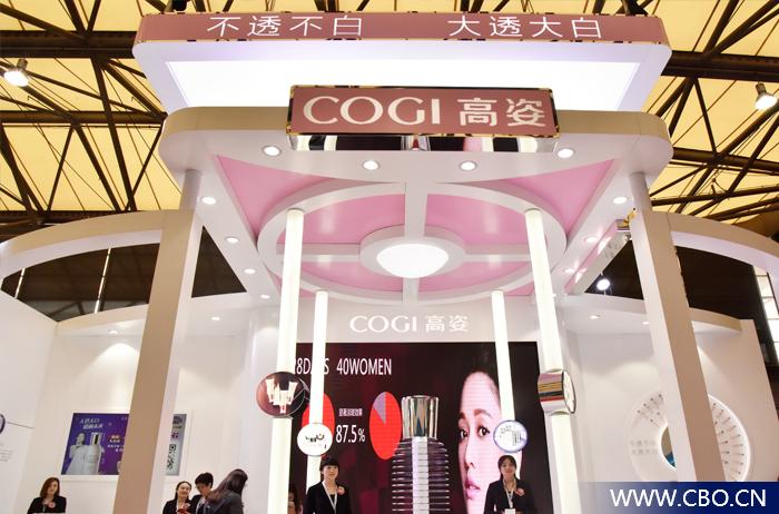 不断在美白领域突破的高姿，在CBE斩获了哪两项大奖？