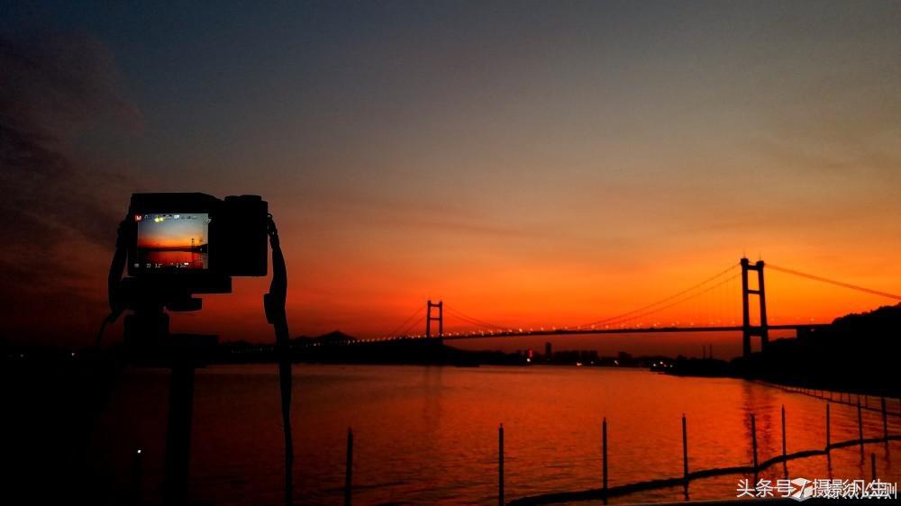 松下gf9可以自拍吗,带女朋友旅游拍照相机推荐