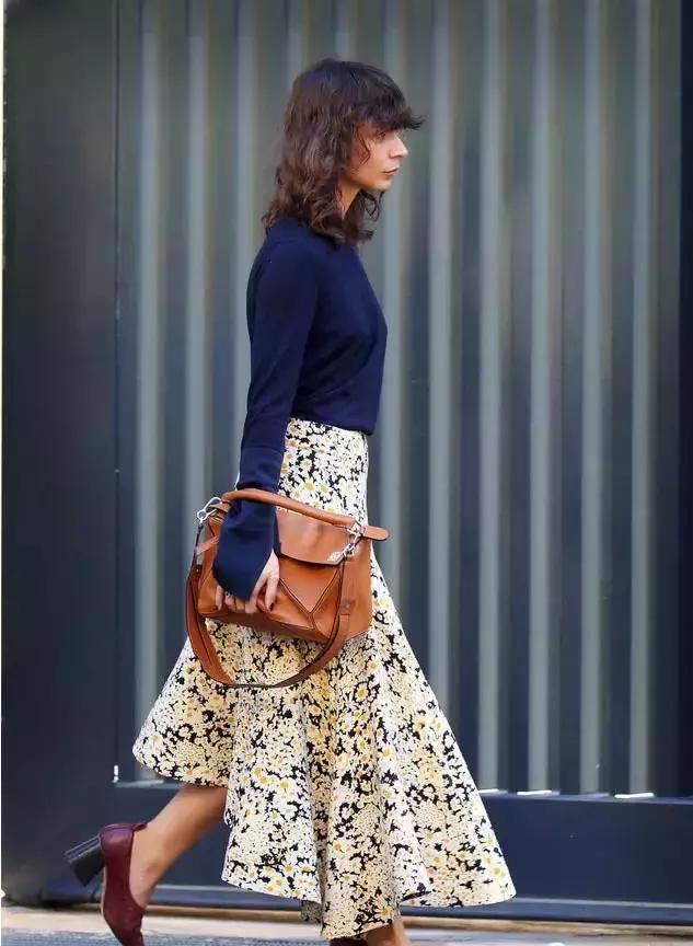 蒋欣背的女包,蒋欣香奈儿包