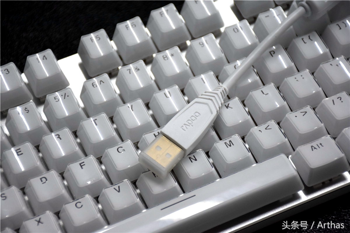 雷柏v500pro快银轴键盘测评,雷柏v500s冰晶版怎么调灯光