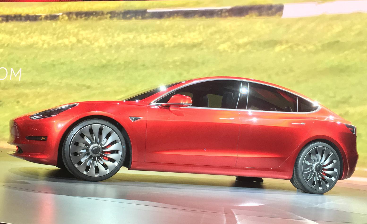 特斯拉的爆款即将到来，立贴明天这个时候看看model3实现没