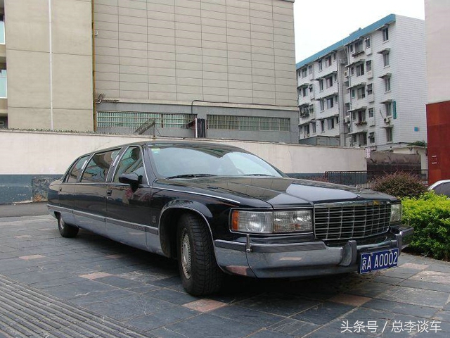 等红灯偶遇哈雷883,等红灯遇见军车