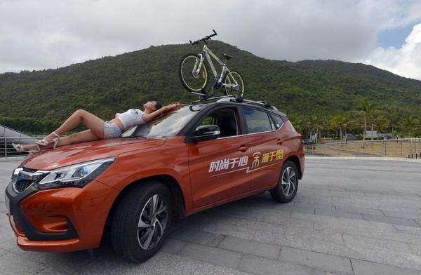 为啥年轻人,都喜欢加大的SUV越野车了,老司机一语道破