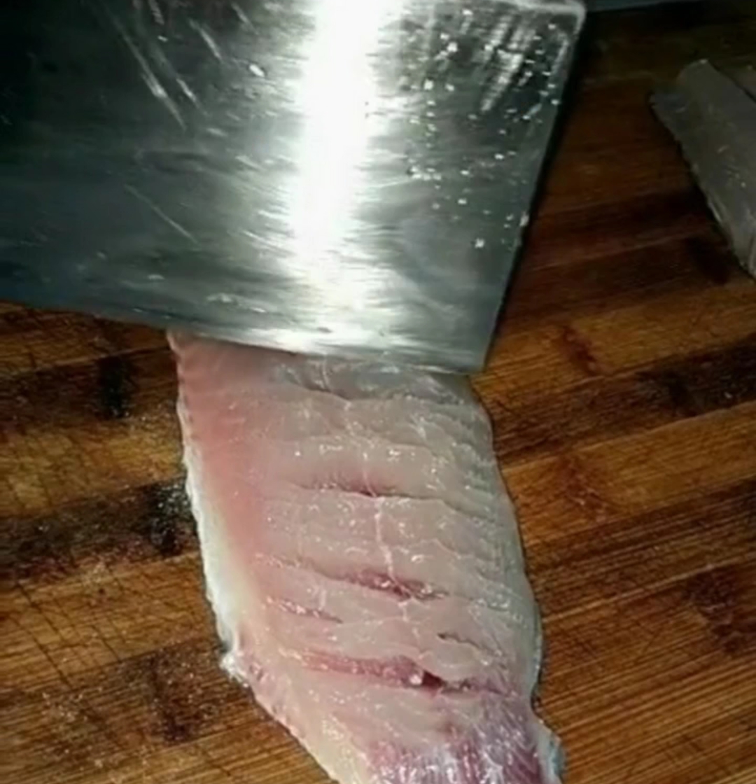 川味糖醋松鼠鱼,糖醋松鼠鱼的家常做法最简单好吃