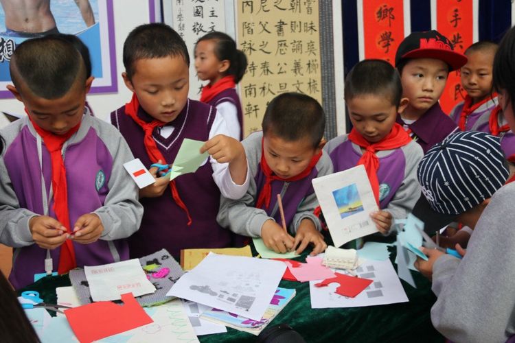 西宁市康南园山小学第二届“美艺相伴”艺术节之科技艺术体验活动