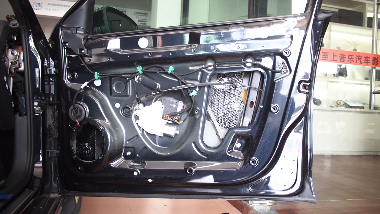 阜阳大众速腾原厂音响改装,衡阳新大众速腾音响改装