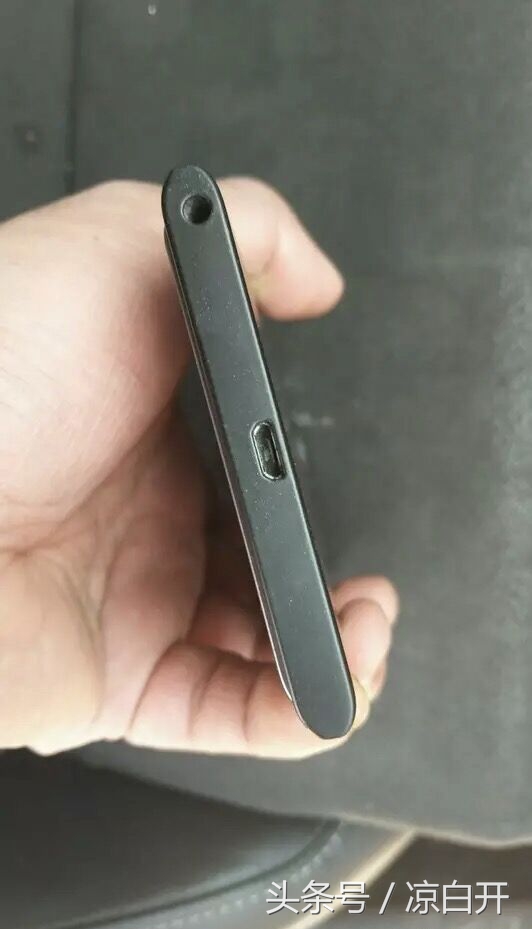 开箱黑莓priv手机，看了它你还喜欢苹果吗