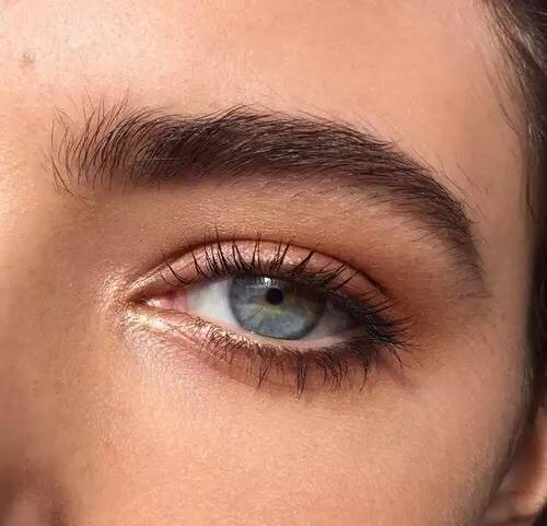 隐形眼镜选什么颜色最自然,隐形眼镜怎么选择防蓝光的