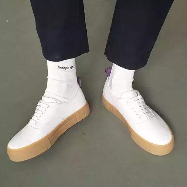 王炸同款鞋子,王炸溜冰鞋