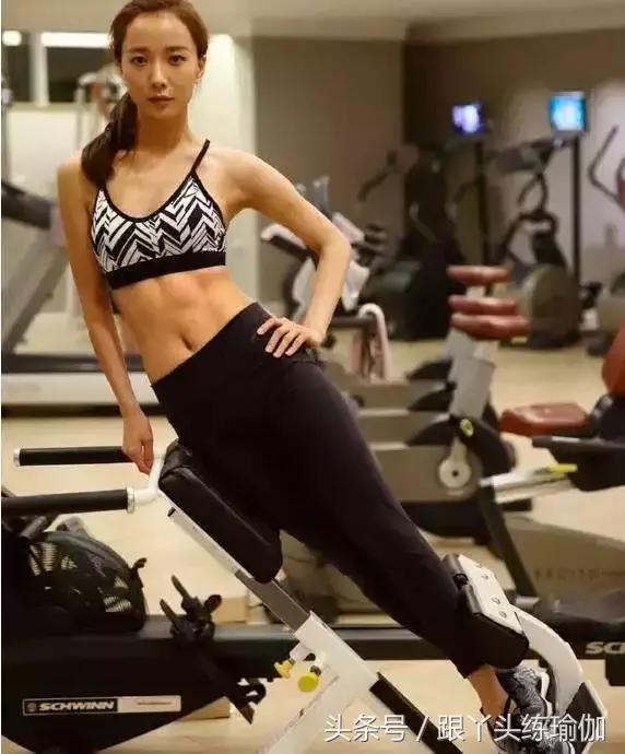 10天快速变马甲线的方法,坚持三十天就能拥有马甲线