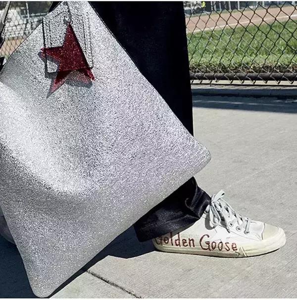 王炸同款鞋子,王炸溜冰鞋