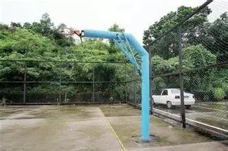 中国篮球十大奇葩事件,中国奇葩球场