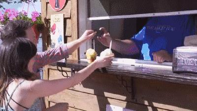 这张黑卡,为你“虚胖”的钱包操碎了心