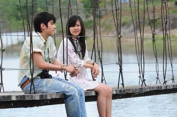 芒果台翻拍初恋这件小事,初恋那件小事电视剧芒果台