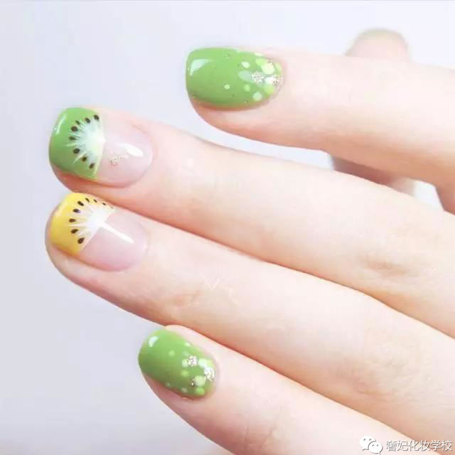 二十款超好看的美甲,超好看的四款美甲
