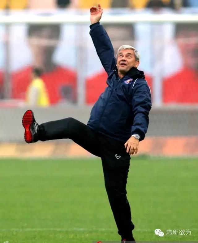 双冠王巅峰之战,桑特拉奇双冠王