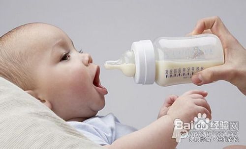 婴儿出生奶粉怎么选择,三段婴儿奶粉怎么选择