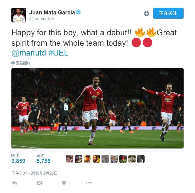 有人玩得四手联弹，有人会花式遛狗,世界足坛一周面面观