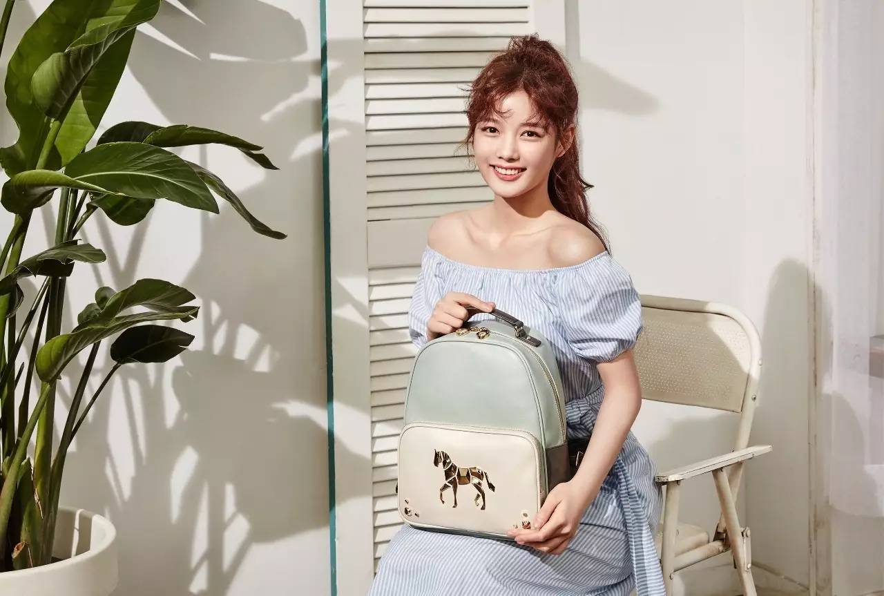 鏈翠俊鎯犻噾瑁曡礊,閲戣璐炴柊鍓ф垜鐨勬伓榄旂┛鎼埍椹粫