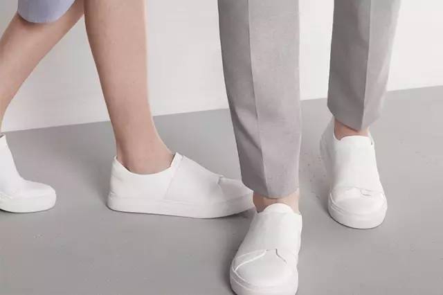 贴衣服的小妙招,柠檬汁能去除衣服发黄吗