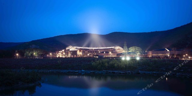 清风和煦，十里芳华，无锡灵山君来波罗蜜多酒店