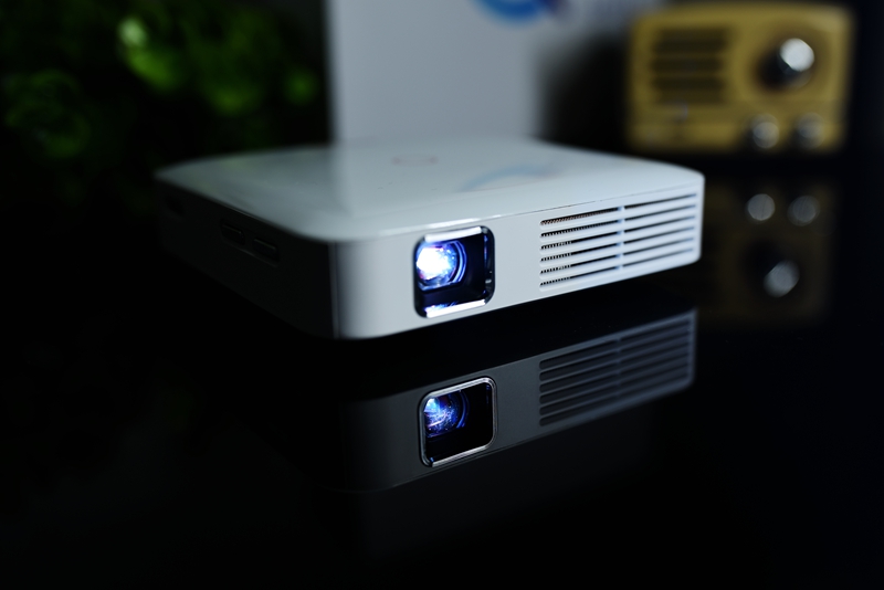 重新定义移动影院，酷乐视miniQ7旗舰版深度评测