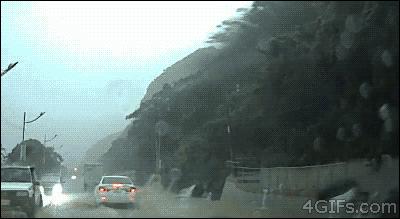 车祸动态图集锦（3）之死里逃生