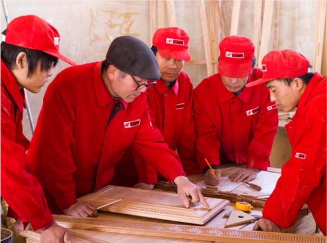 汇丰实木家具,一块木头的44次重生