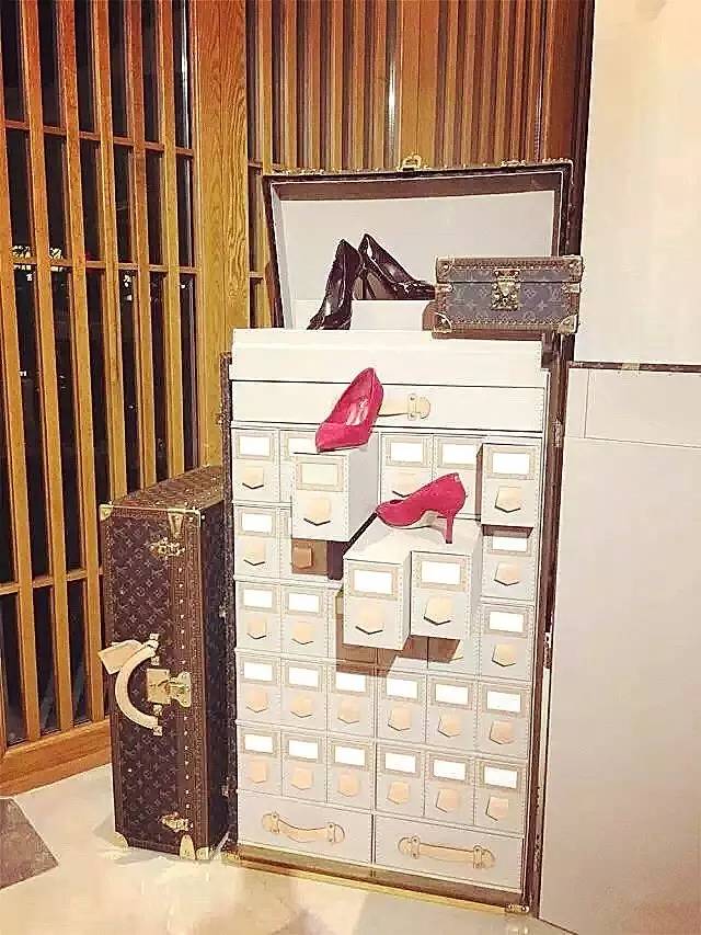 lv个性化定制产品是什么意思,lv个性化定制包包