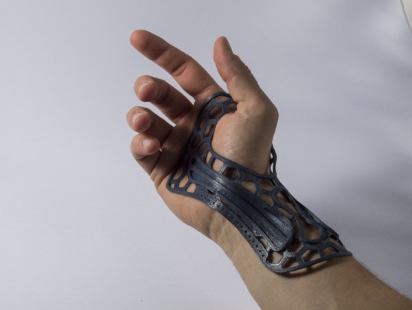 原来在家就可以自制医用夹板