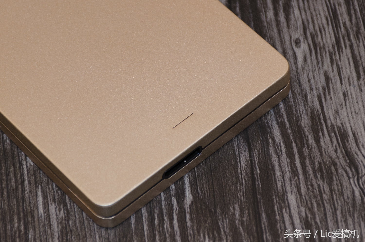 东芝移动硬盘和希捷移动硬盘,东芝硬盘和西数移动硬盘哪个好