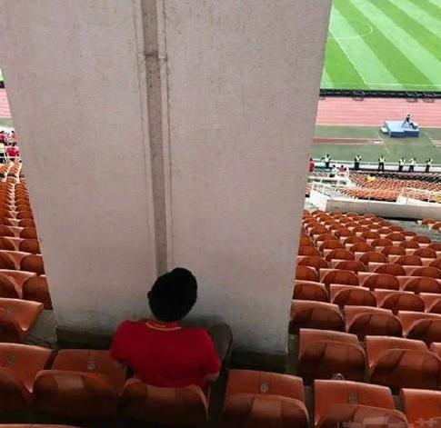 爱情笑话100句,情侣十句短笑话