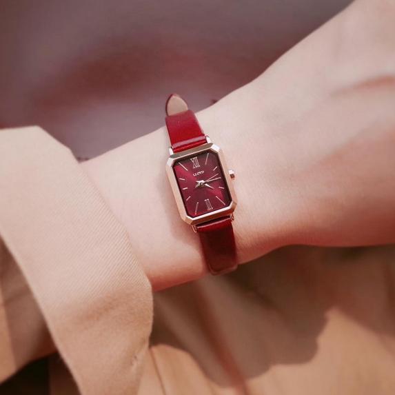 时尚手腕带,小众显瘦时尚轻奢时装